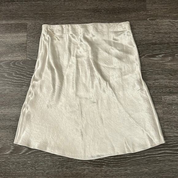 EUC Babaton Slip Satin Mini Skirt Size 8 Champagne Silky A Line Minimalist Skirt - Picture 14 of 15